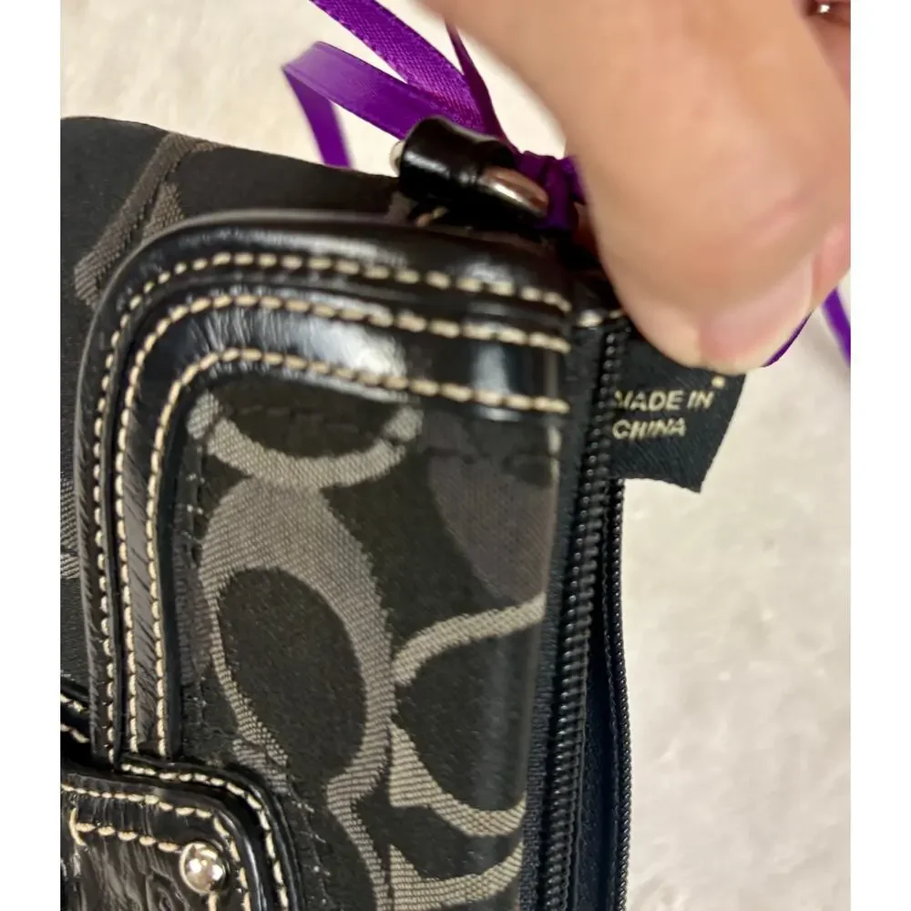 Vintage Y2K Coach Legacy Signature Turnlock Flap Wristlet in Black/Gray Jacquard